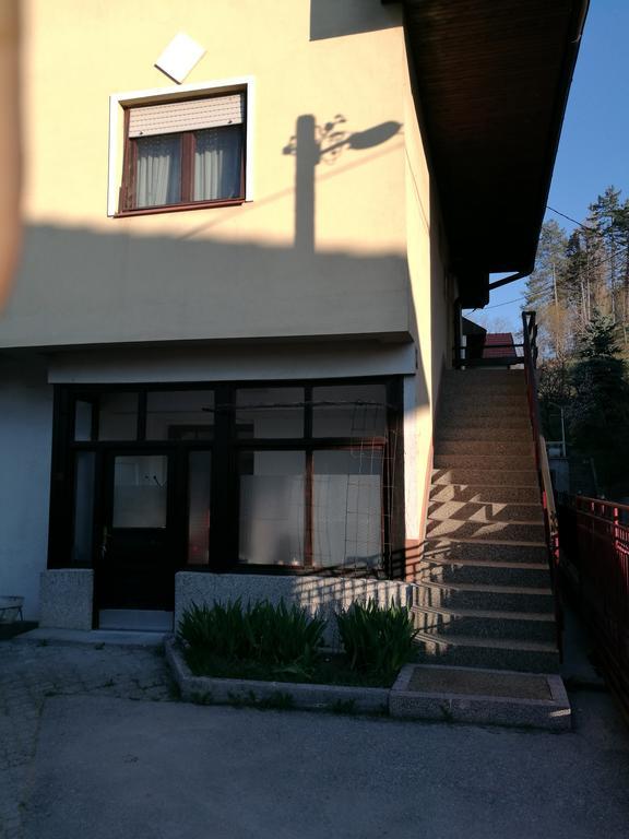 Central Tuzla Apt - Free Parking Exterior foto